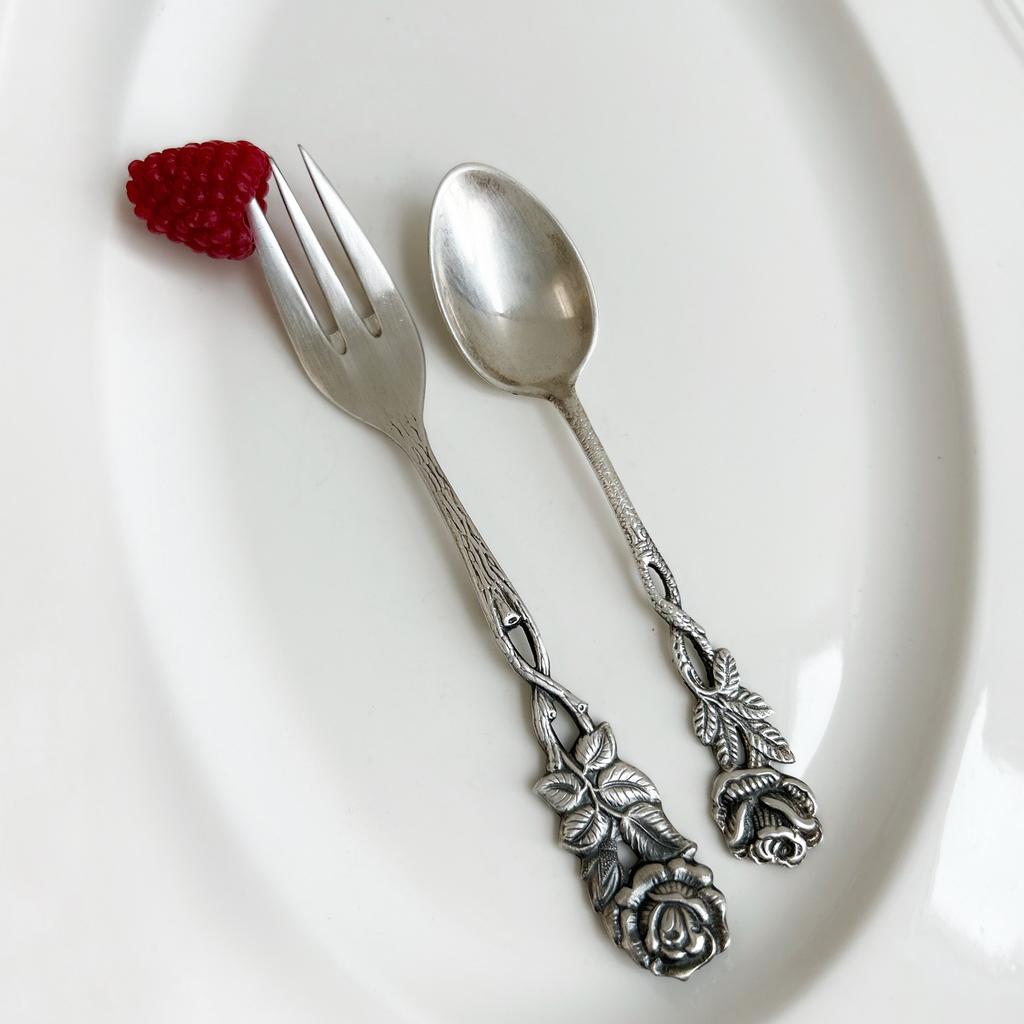 Приборы «Хильдесхаймская роза»