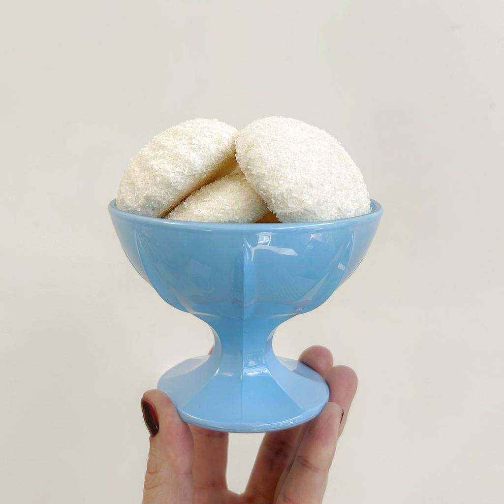 Креманка из стекла в голубом цвете