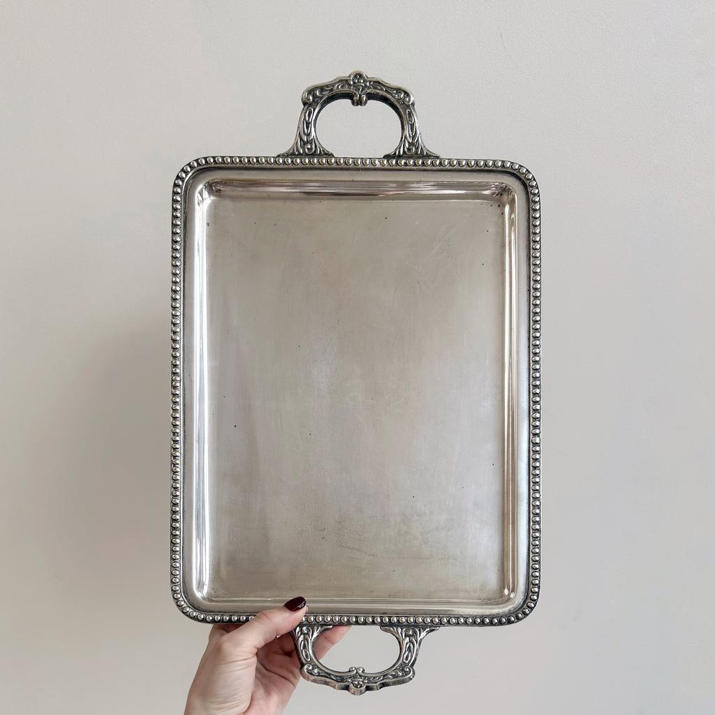 Небольшой поднос с ручками