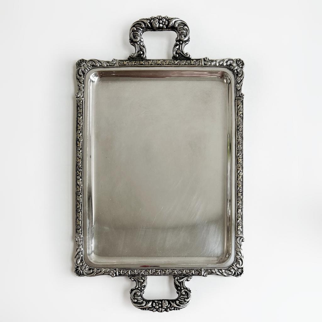 Поднос с фигурными ручками, Испания