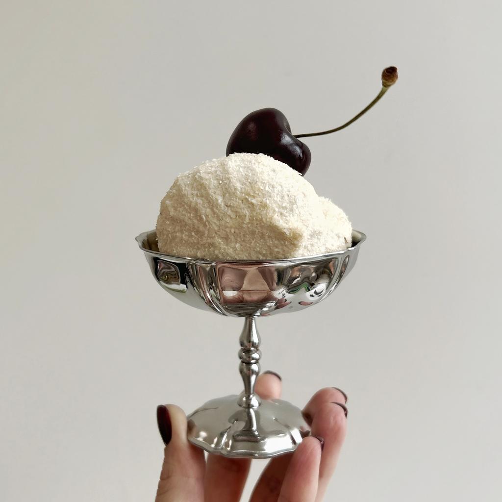 Небольшая креманка, Франция