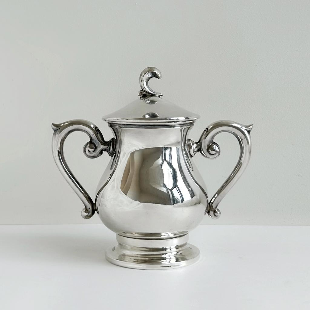 Сахарница/бисквитница, Испания