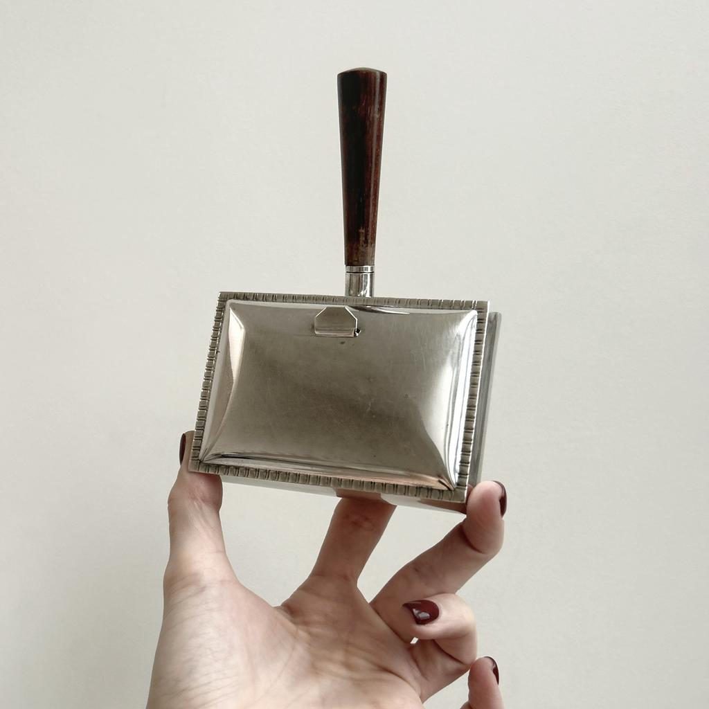 Батлер/молчаливый дворецкий