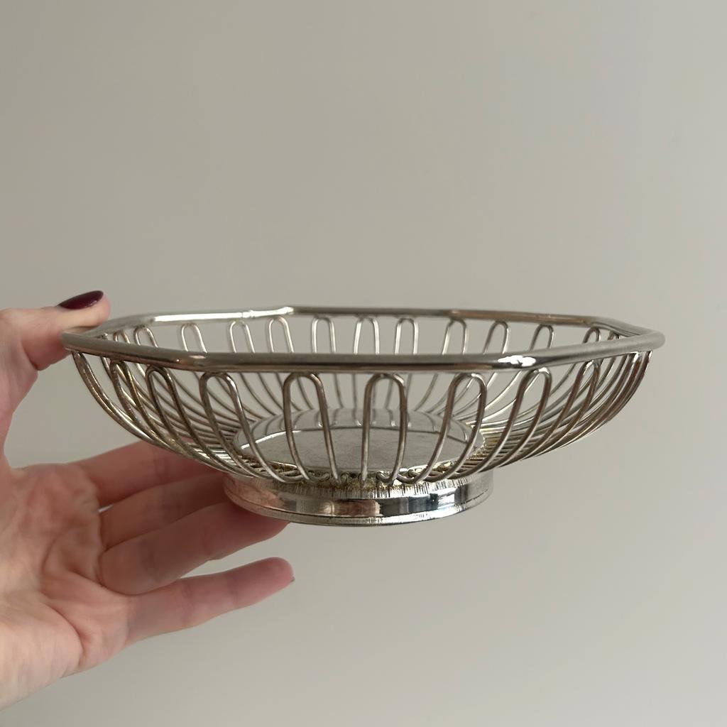 Корзина для хлеба или фруктов