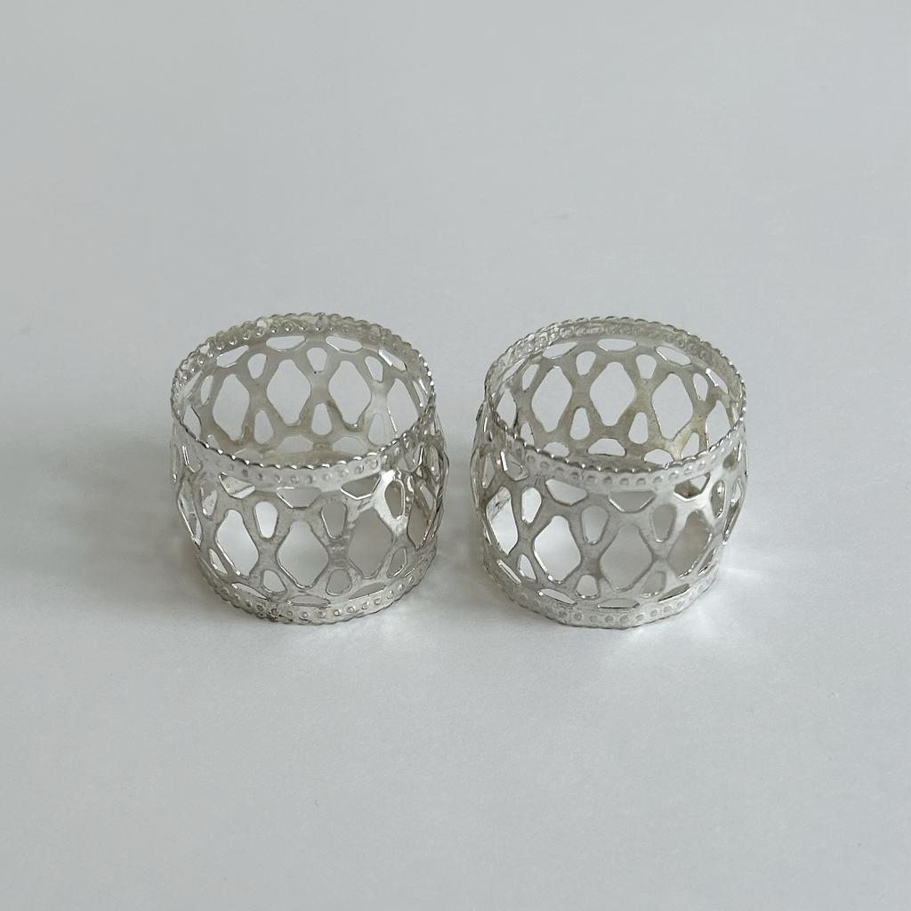 Пара ажурных колец для салфеток, серебрение