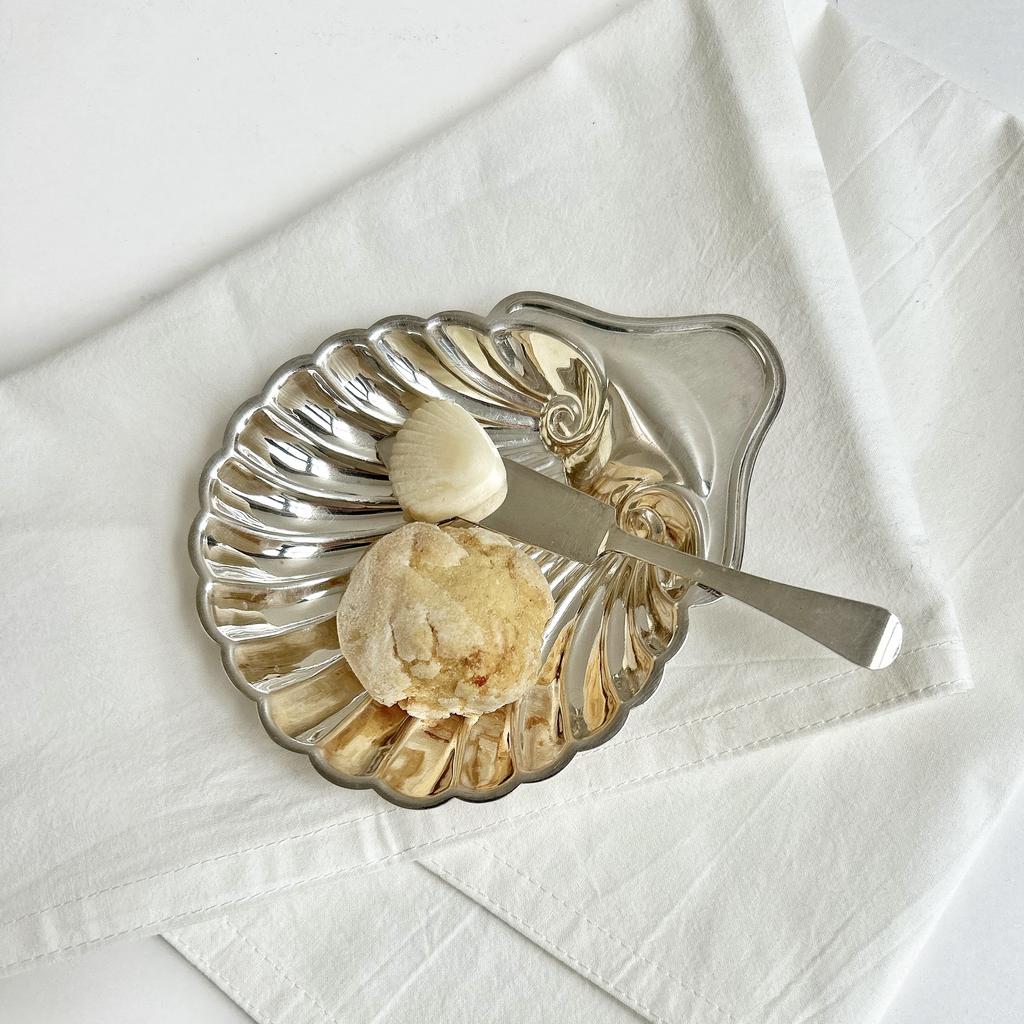 Блюдо-ракушка с ножиком, Англия