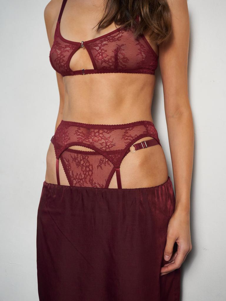 Пояс для чулок кружевной бордо "Почему нет?"