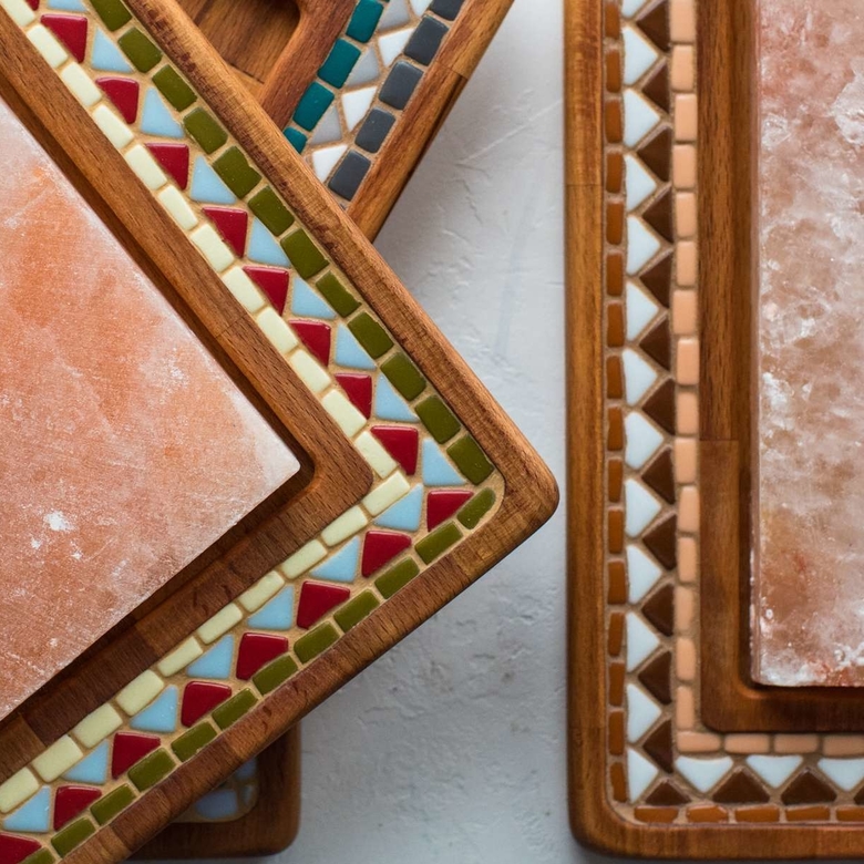 Доска буковая с мозаикой и гималайской солью