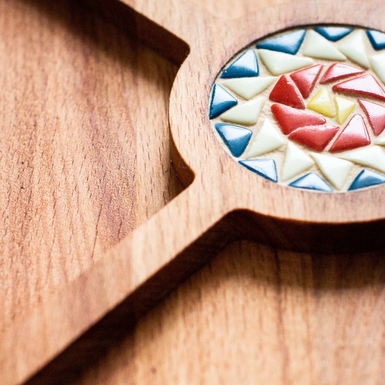 Менажница буковая с мозаикой, на четыре деления