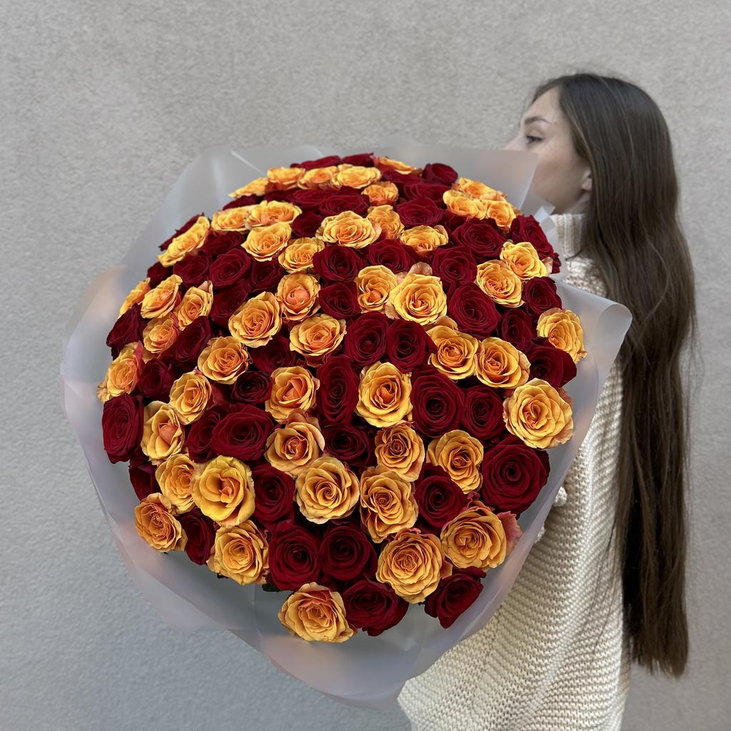 101 роза «Red and Spain»