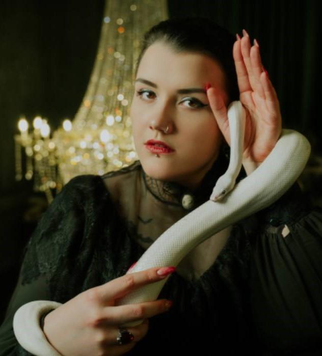 Гусева Валерия, сотрудник Call-центра и регистратуры