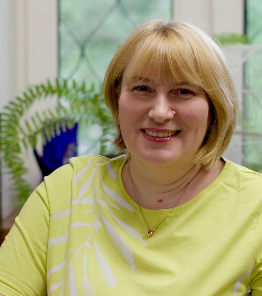 Рыжкова Елена, бухгалтер