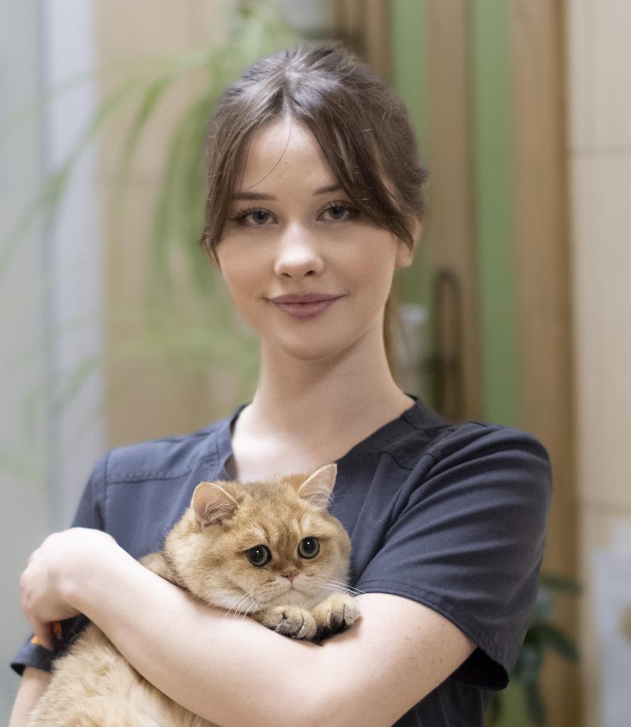 Логинова Вероника, ассистент ветеринарного врача