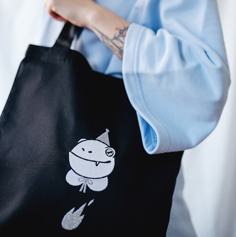 Flaming heart bag (2 sizes)