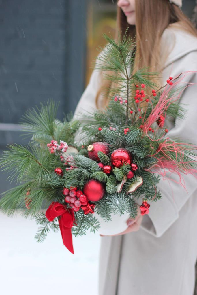 Композиция Зимняя вишня