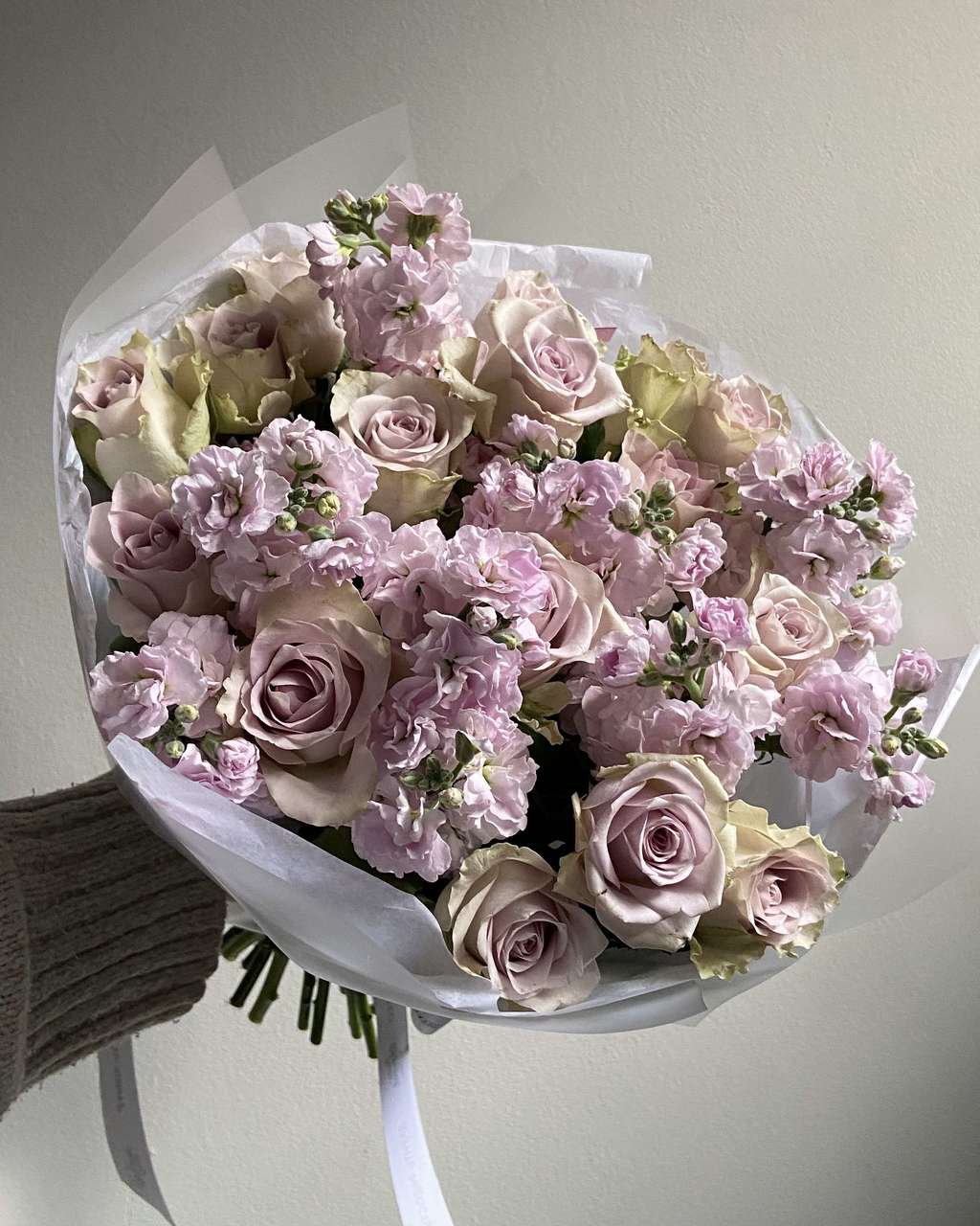 Дуобукет розы + маттиола