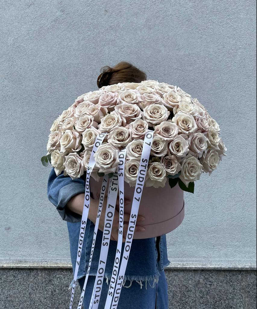 101 фарфоровая роза в коробке