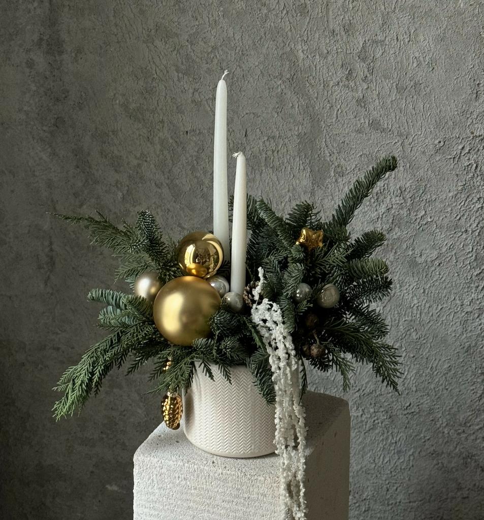 Композиция со свечами в кашпо