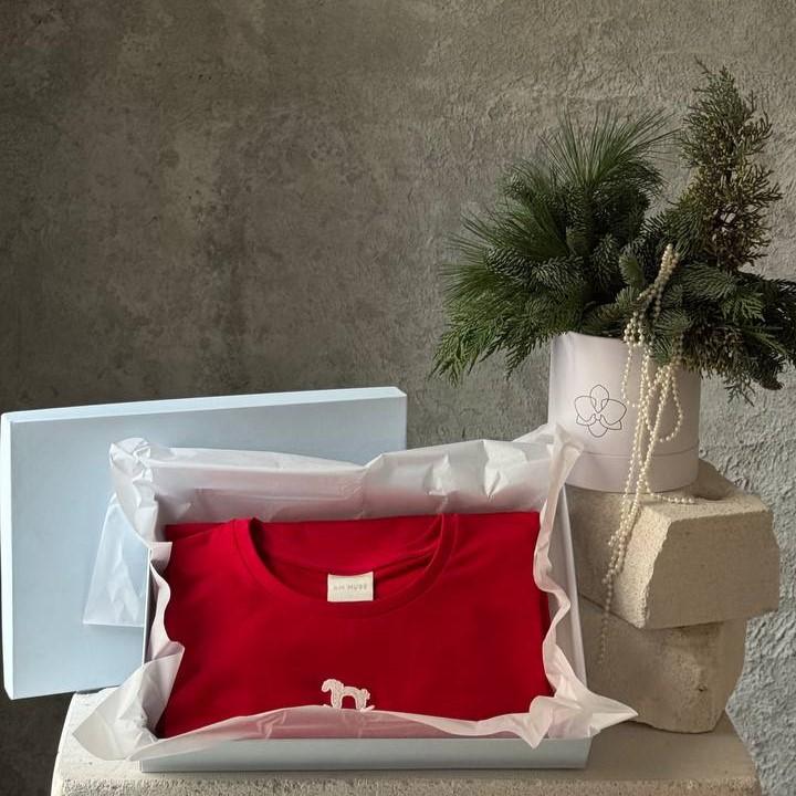 Подарочный бокс AM MUSE х STUDIO 7 (хвойная композиция и футболка)