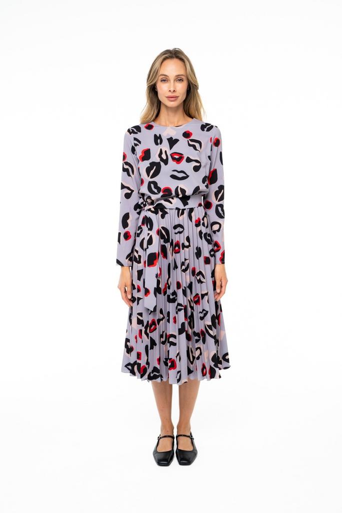 Платье  SEVEN LAB 22.206.394 серое красным