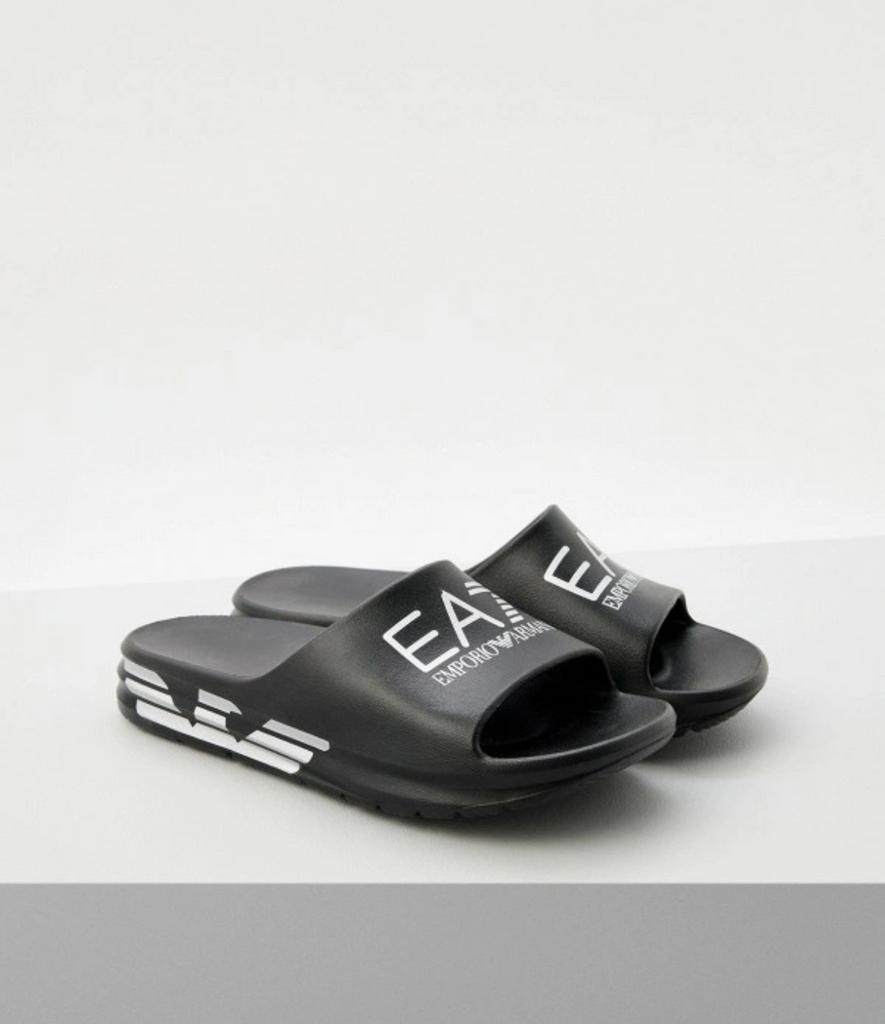 Сланцы EA7 черные лого