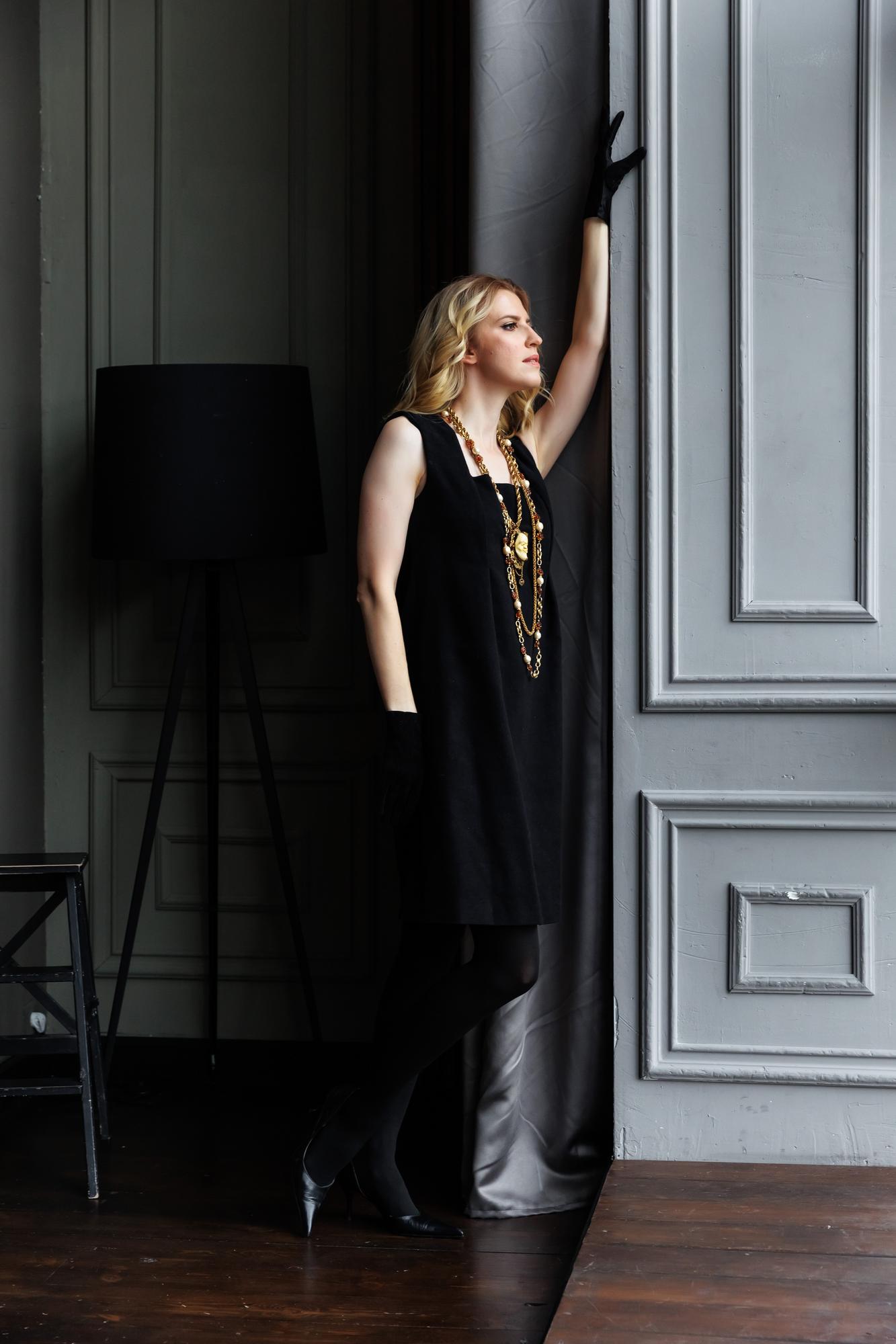 Черное платье "Леди Гилфорд"