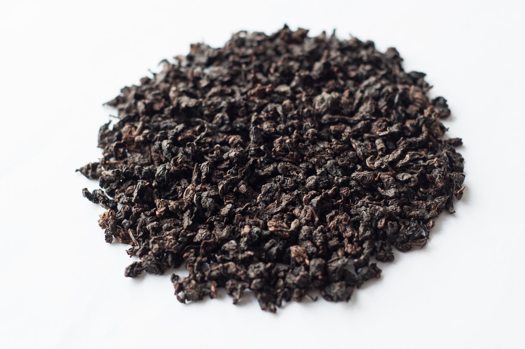 Выдержанный Дун Дин "Ручей Хвойного Леса" / 2002г.