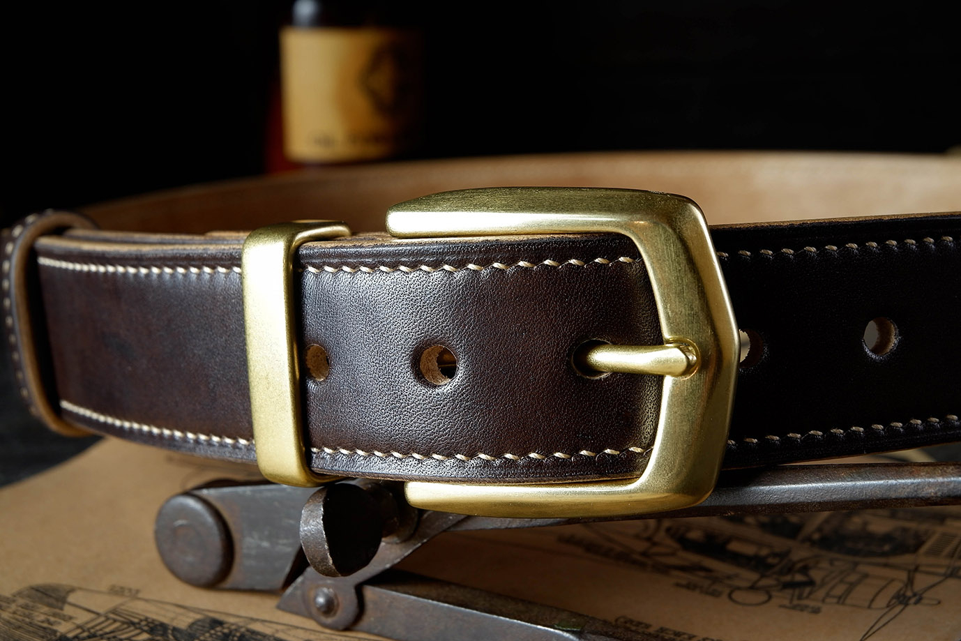 мужской ремень, кожаный ремень, для джинсов, коричневая кожа, темно-коричневая кожа, толстый ремень, пряжка литая латунь, ширина 40 мм, 4 см, ручная работа, Grossone, надежная пряжка, английская кожа, ручная прошивка, брючный, джинсовый ремень, классический ремень, купить ремень, заказать ремень, ремень под заказ, ремень большой размер