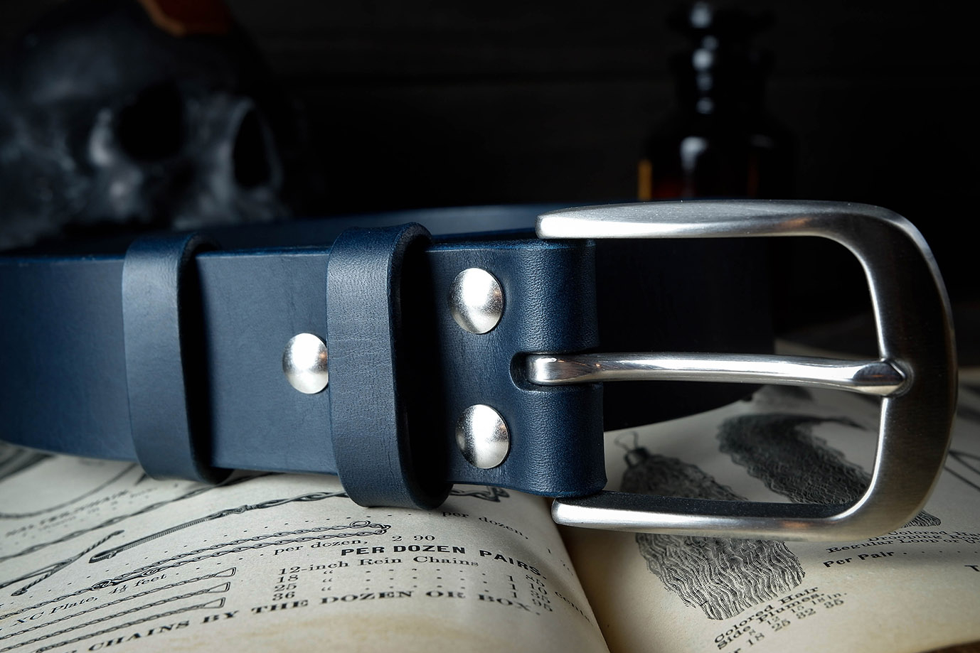 мужской ремень, кожаный ремень, для джинсов, для брюк, синяя кожа, пряжка нержавеющая сталь,  ширина 40 мм, 4 см, ручная работа, Grossone, надежная пряжка, итальянская кожа, ручная прошивка, брючный, джинсовый ремень, классический ремень, купить ремень, заказать ремень, ремень под заказ, ремень большой размер