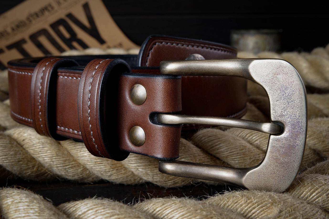 мужской ремень, кожаный ремень, для джинсов, коричневая кожа, толстый ремень, пряжка литая латунь, ширина 40 мм, 4 см, ручная работа, Grossone, водяной буйвол, надежная пряжка, японская кожа, ручная прошивка, брючный, джинсовый ремень, классический ремень, купить ремень, заказать ремень, ремень под заказ, ремень большой размер, авторские пряжки, пряжка саммит