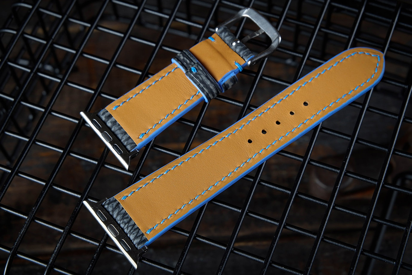 часовой ремешок, классические часы, apple watch, серая кожа, кожа акулы, черная фурнитура, фурнитура сталь, заказать ремешок, купить ремешок, ремешок под заказ, под размер, экзотическая кожа, необычная кожа, ремешок для часов, необычный ремешок, ручная прошивка, ручная работа