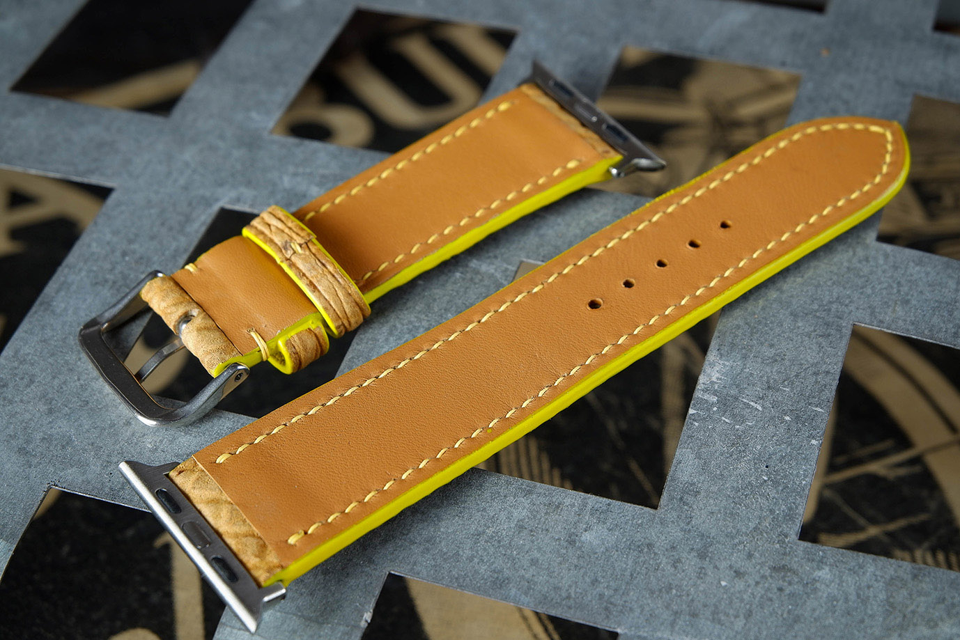 часовой ремешок, классические часы, apple watch, желтая кожа, кожа бегемота, черная фурнитура, фурнитура сталь, заказать ремешок, купить ремешок, ремешок под заказ, под размер, экзотическая кожа, необычная кожа, ремешок для часов, необычный ремешок, ручная прошивка, ручная работа