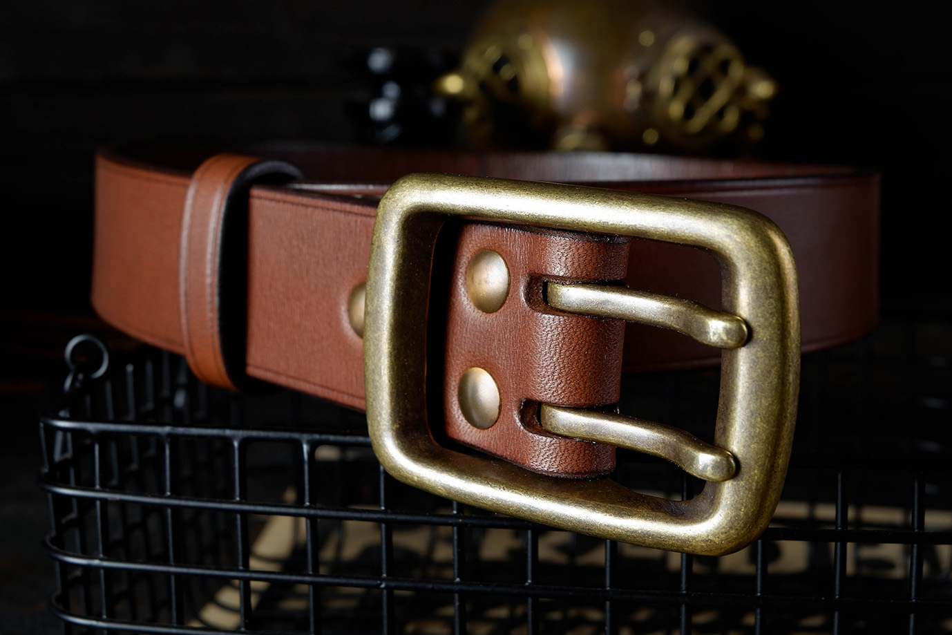 мужской ремень, кожаный ремень, для джинсов, коричневая кожа, толстый ремень, пряжка литая латунь, ширина 40 мм, 4 см, ручная работа, Grossone, водяной буйвол, надежная пряжка, японская кожа, ручная прошивка, брючный, джинсовый ремень, классический ремень, купить ремень, заказать ремень, ремень под заказ, ремень большой размер, авторские пряжки, пряжка Гаррисон, пряжка с двумя язычками