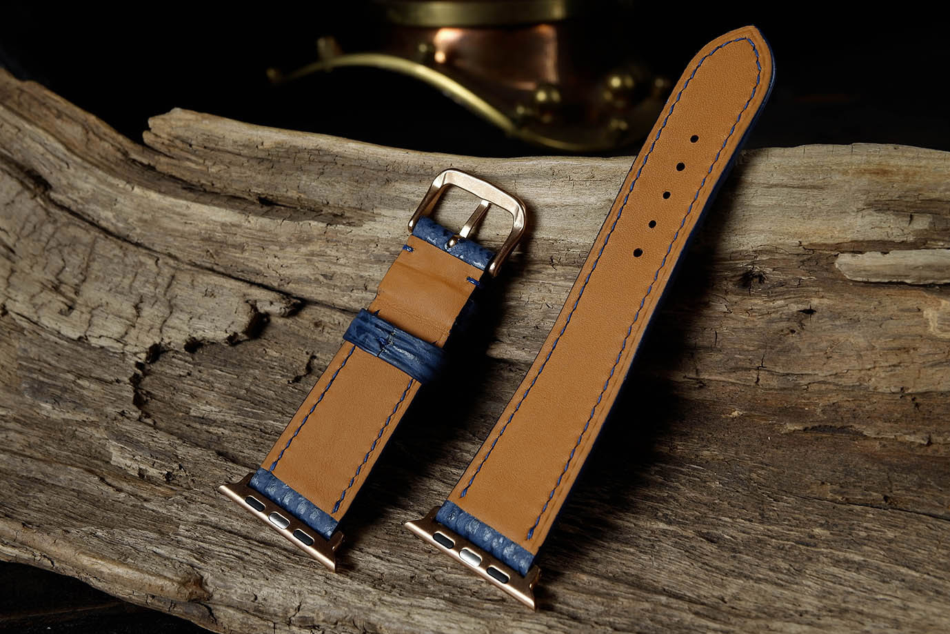 часовой ремешок, классические часы, apple watch, синяя кожа, кожа акулы, черная фурнитура, фурнитура сталь, заказать ремешок, купить ремешок, ремешок под заказ, под размер, экзотическая кожа, необычная кожа, ремешок для часов, необычный ремешок, ручная прошивка, ручная работа