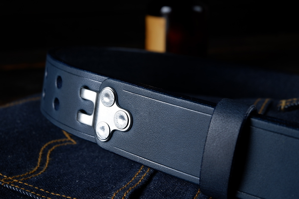 мужской ремень, кожаный ремень, для джинсов, синяя кожа, толстый ремень, пряжка нержавеющая сталь, ширина 40 мм, 4 см, ручная работа, Grossone, водяной буйвол, надежная пряжка, японская кожа, ручная прошивка, брючный, джинсовый ремень, классический ремень, купить ремень, заказать ремень, ремень под заказ, ремень большой размер, необычные пряжки, пряжка литлтон