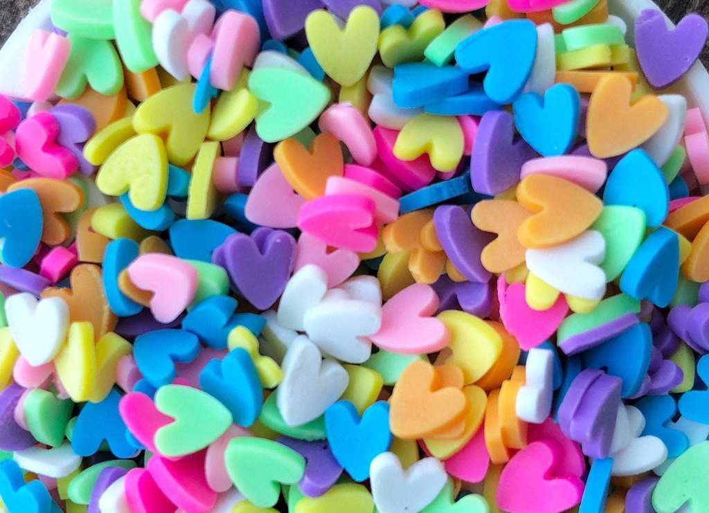 Heart Sprinkles for Slime (посыпка сердечки ярких тонов)