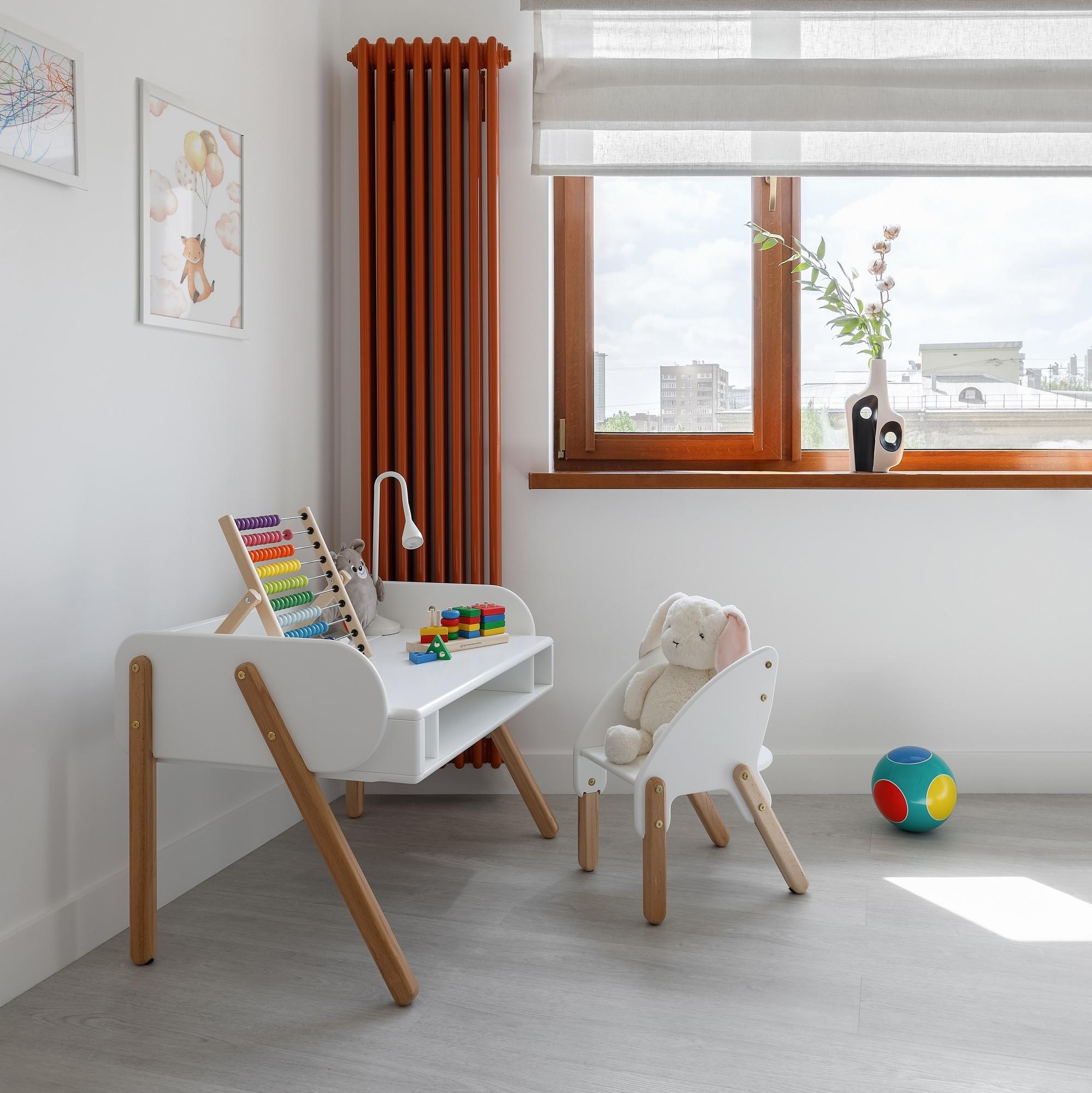 Растущий детский стол "S" "Baby Chipak - Just 9.0"