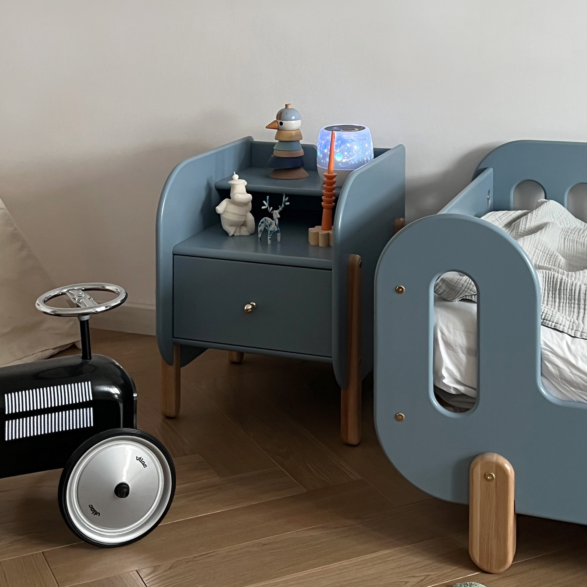 Прикроватная тумбочка "Baby Chipak - Just 4.2"