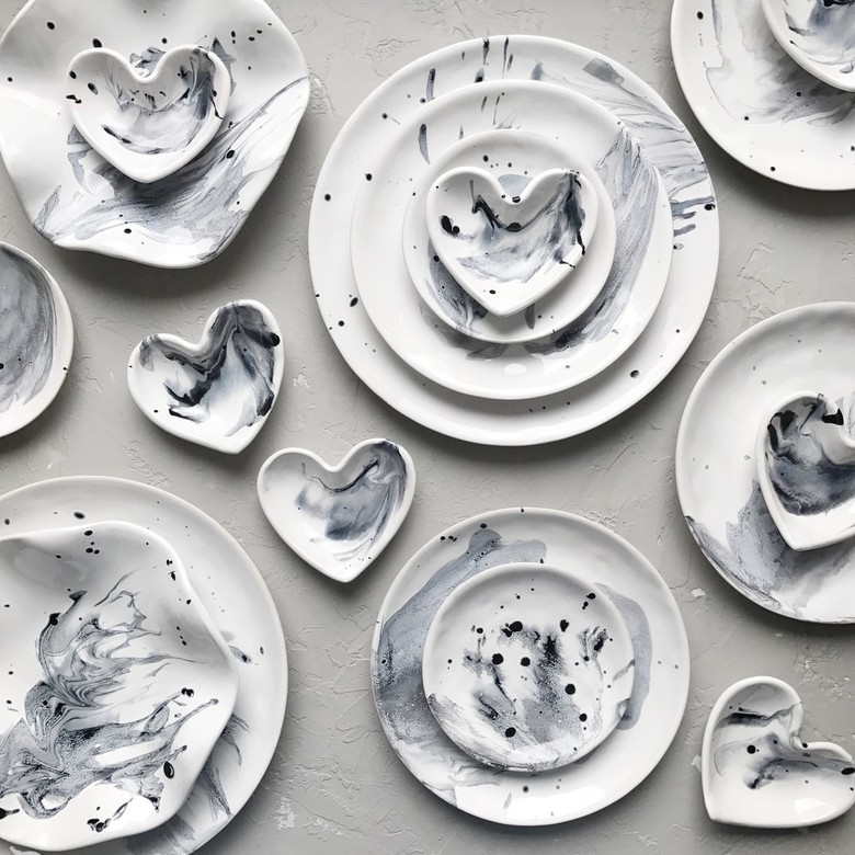 Серия блюд и тарелок "Брызги"