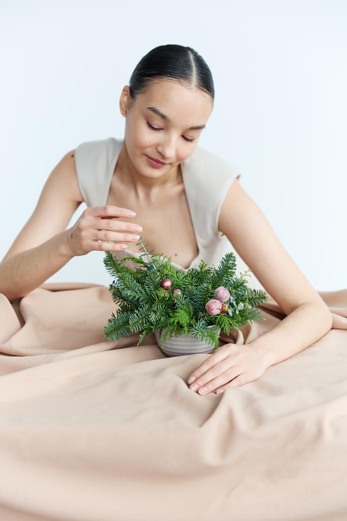 Новогодняя композиция с декором 2500р