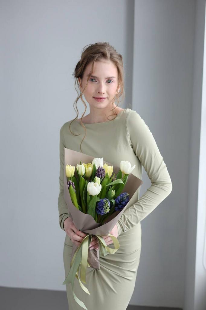 Тюльпаны и гиацинты L_5800р