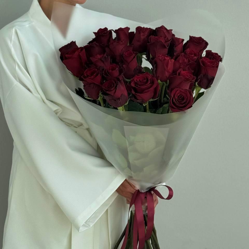 Красные розы классика - 25 шт