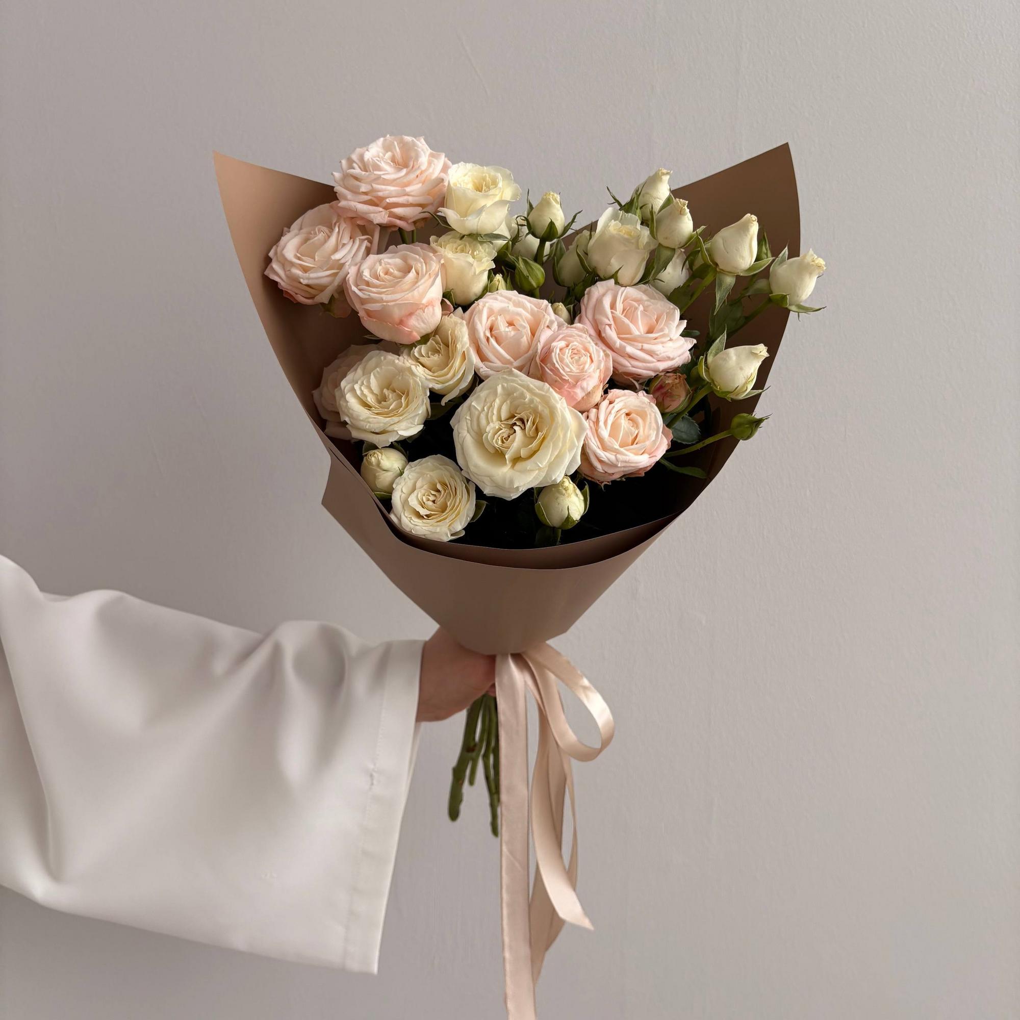 Кустовые розы 5 шт