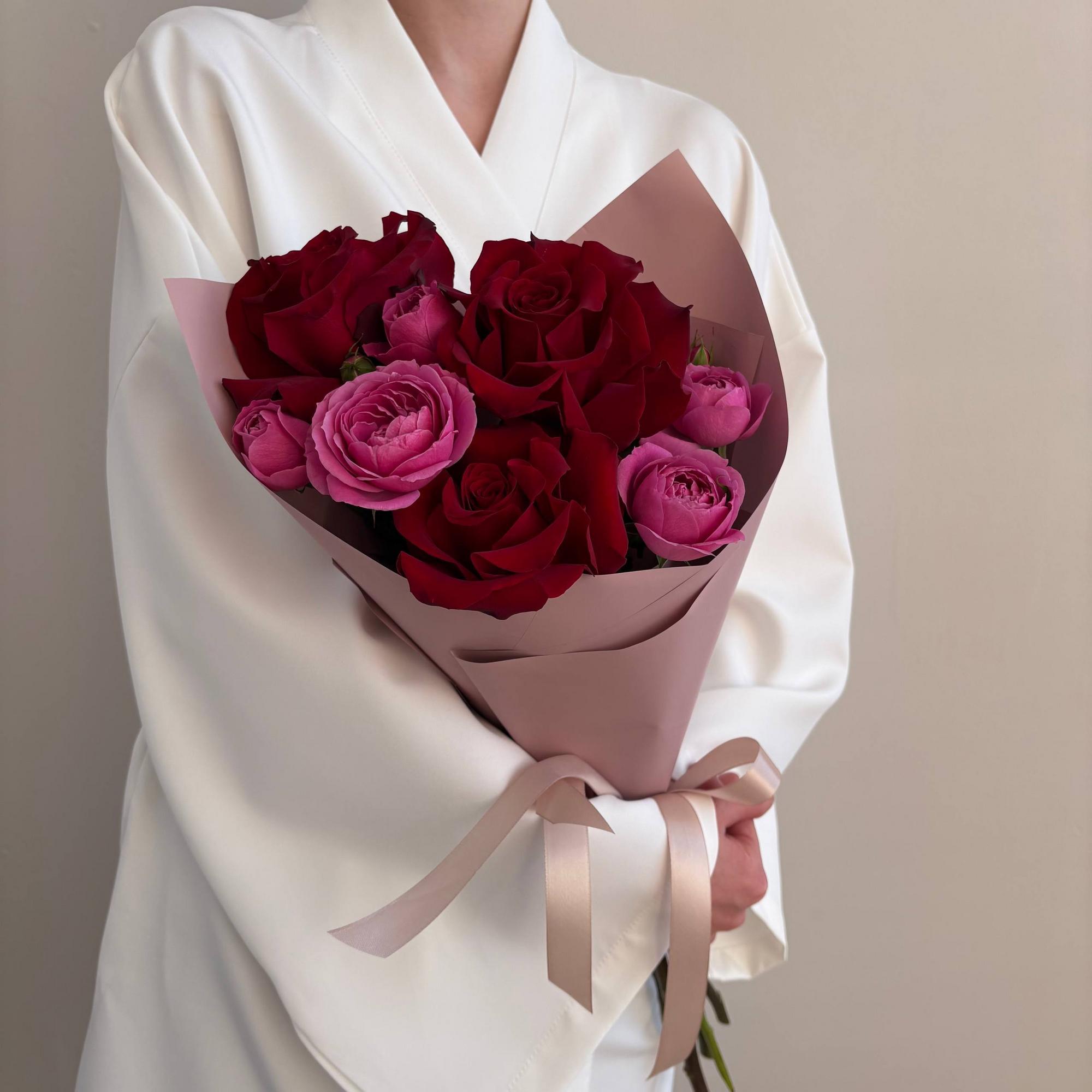 Благородный букет с розами