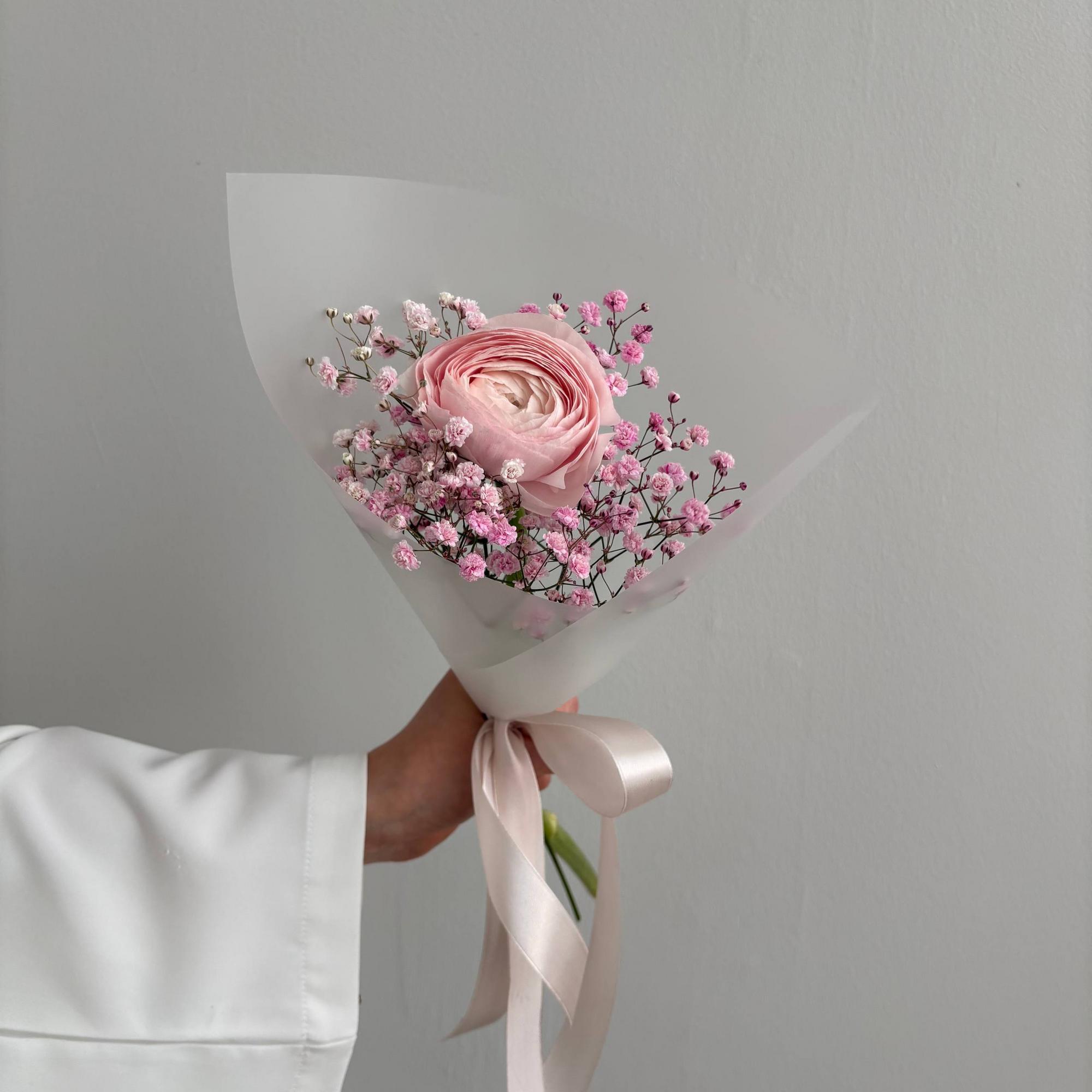 Ранункулюсы и гипсофила xS