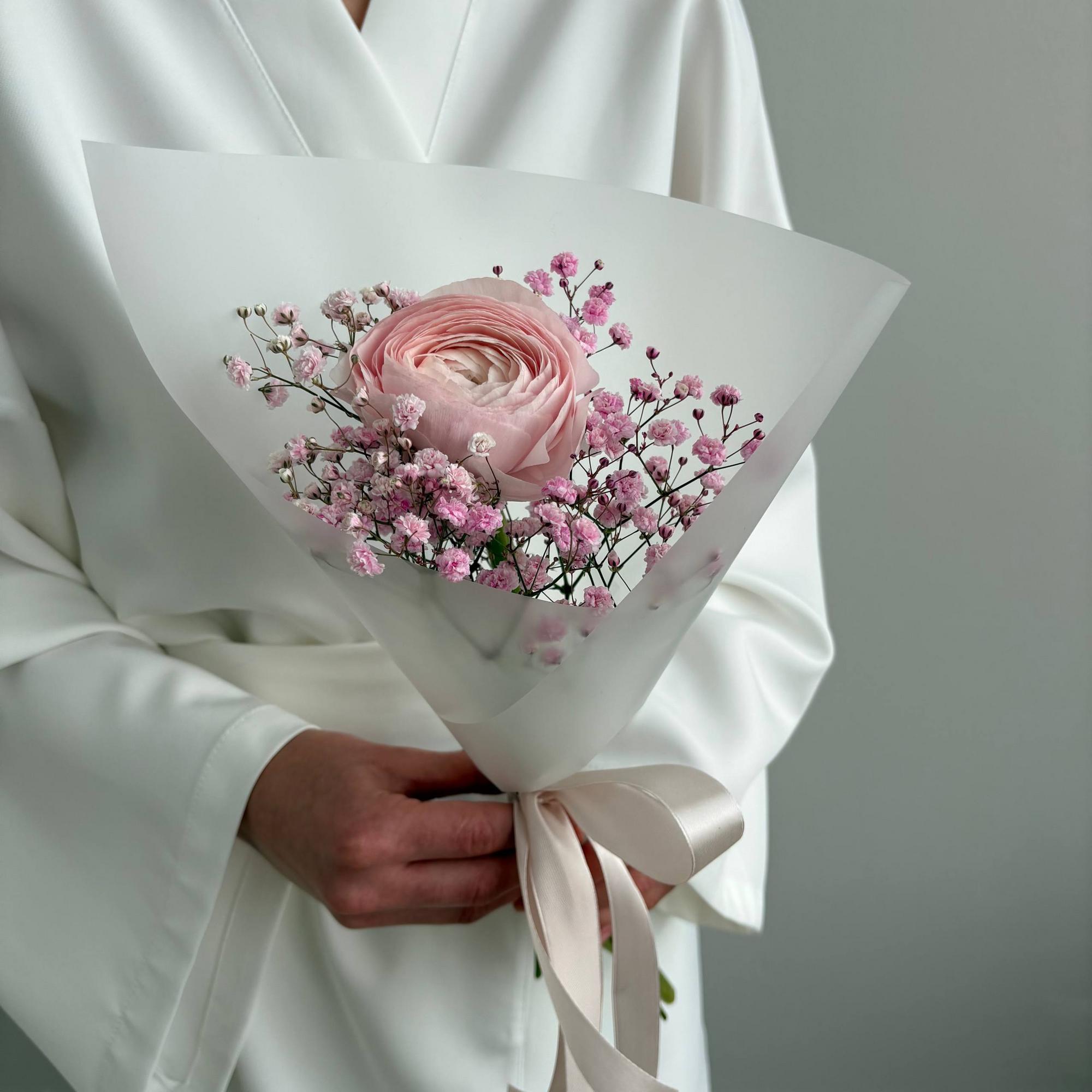 Ранункулюсы и гипсофила xS