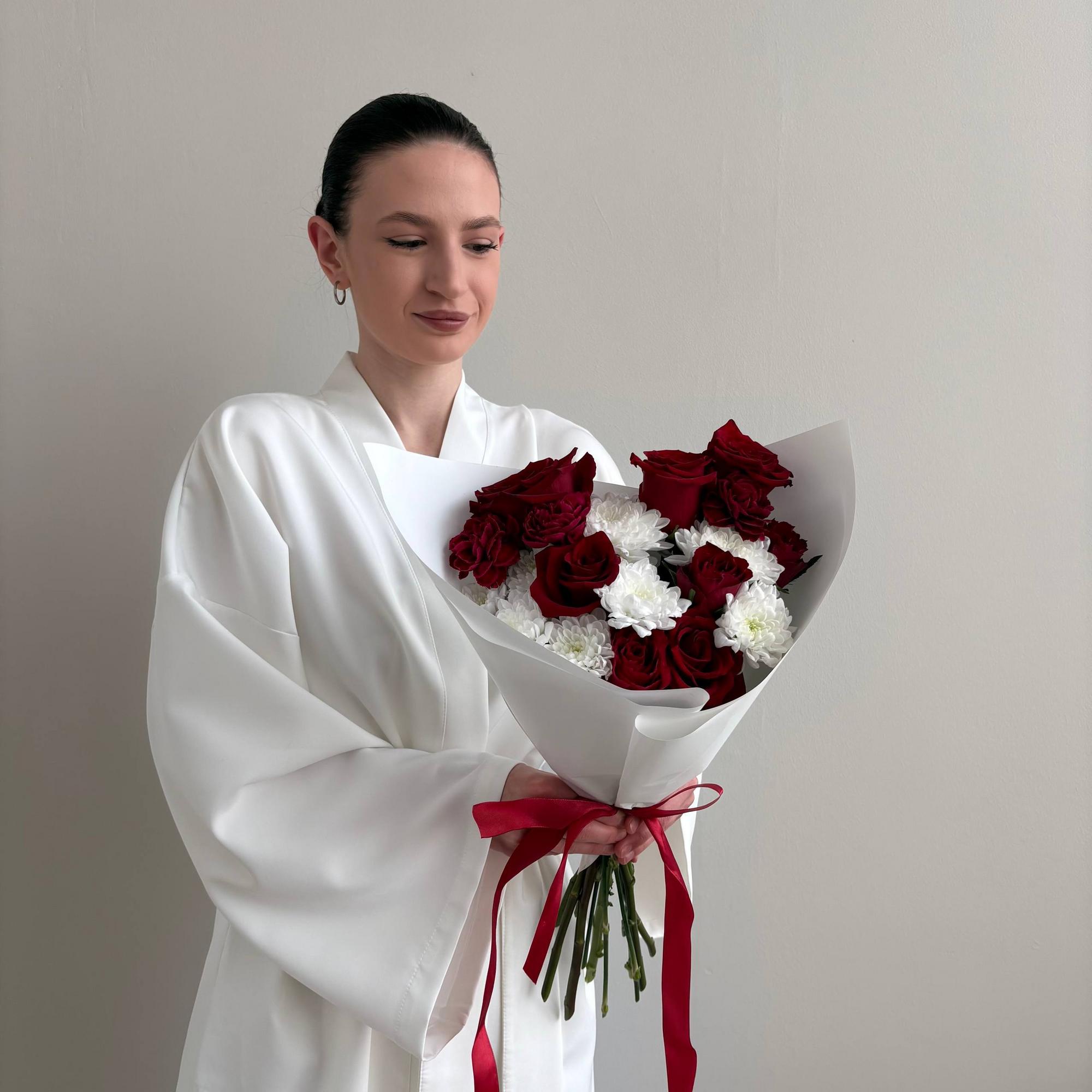 Сердечный букет с розами M