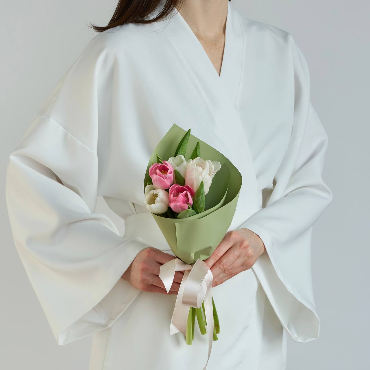 Тюльпаны светлые 5 шт