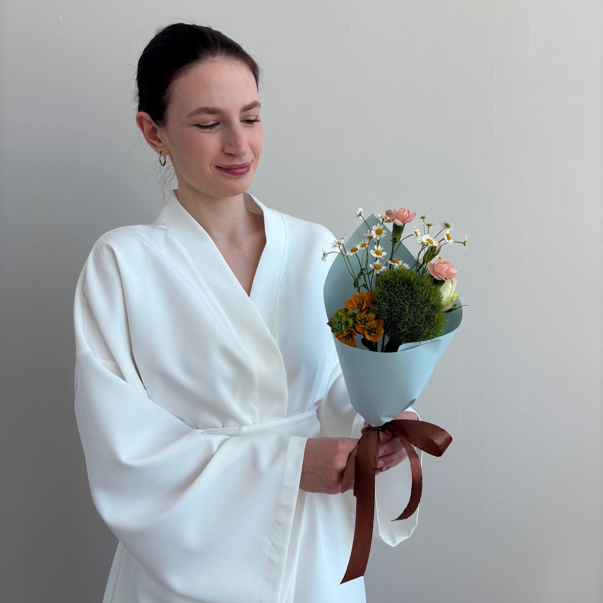 Летний букет с экзотическими цветами