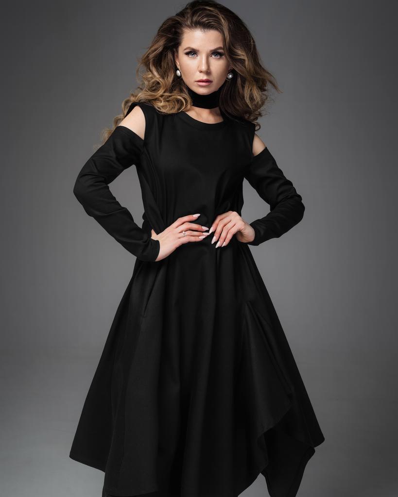 Футболка-платье с оборкой и рукавом (черный)